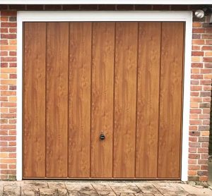 Expert Insights into Choosing the Right Garage Door 3 Hormann Elegance Golden Oak Decograin Garage Door